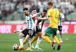 关于智利球员在足球比赛中精彩表现获得勝利的信息