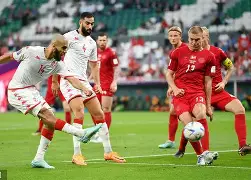 苏宁客场战平上港,双方激烈对抗克星对手 苏宁客场战平上港,双方激烈对抗克星对手